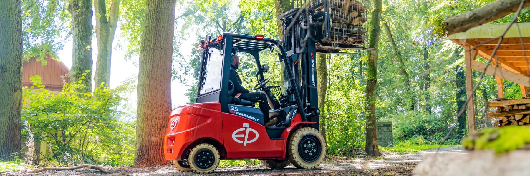 EP EFL303 Li-Ion Elektrikli Forklift: En Çok Tercih Edilen 3 Tonluk Model