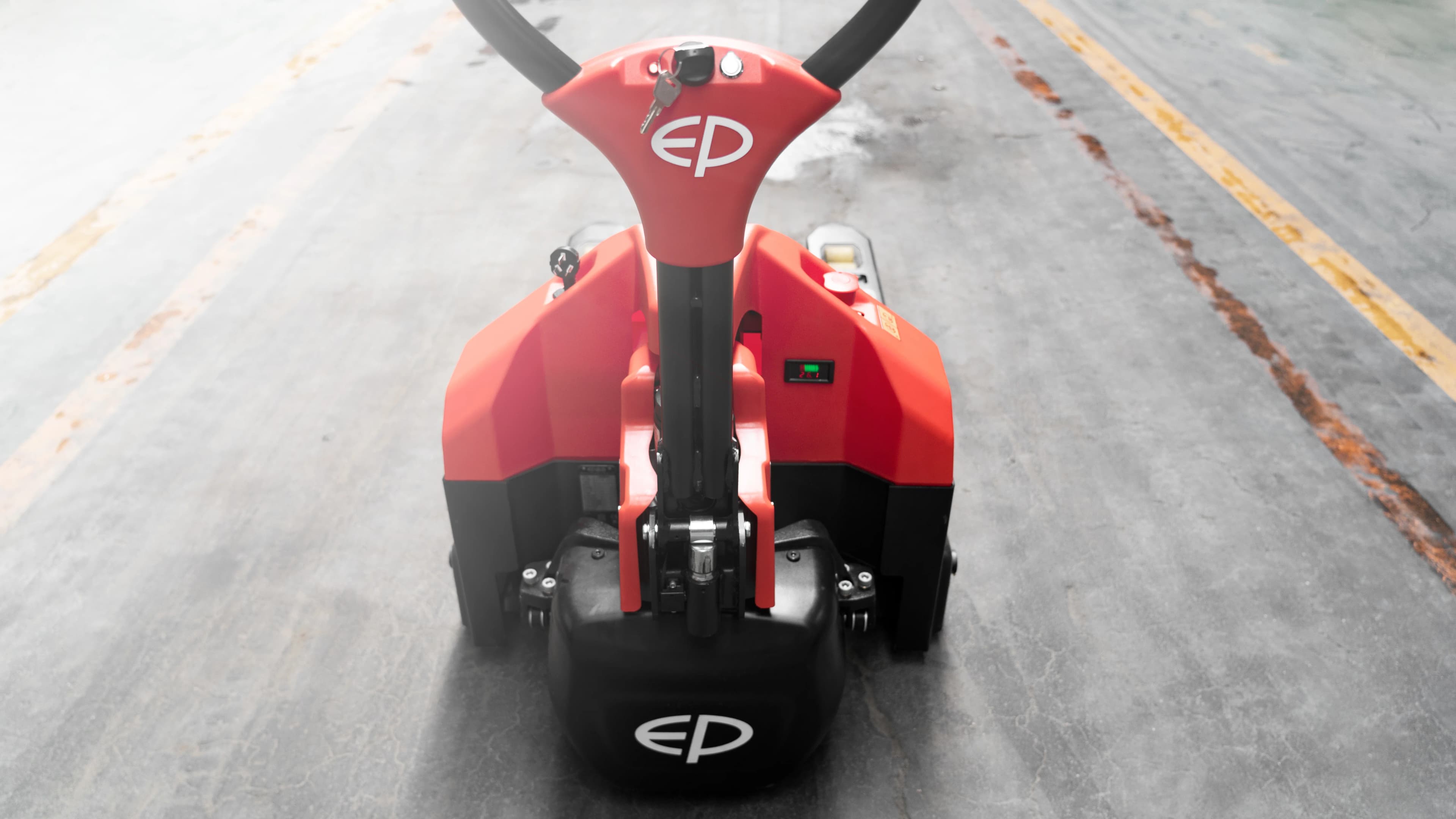 F1 Elektrikli Transpalet 1.5T - Küçük 2