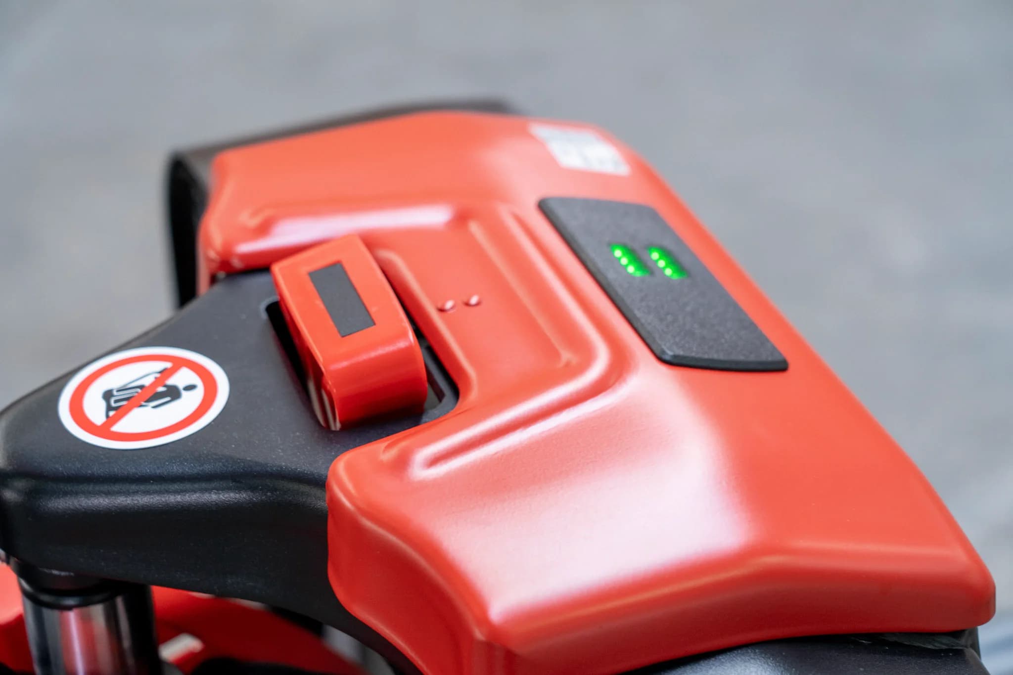 F4-201 Elektrikli Transpalet 2.0T - Küçük 4