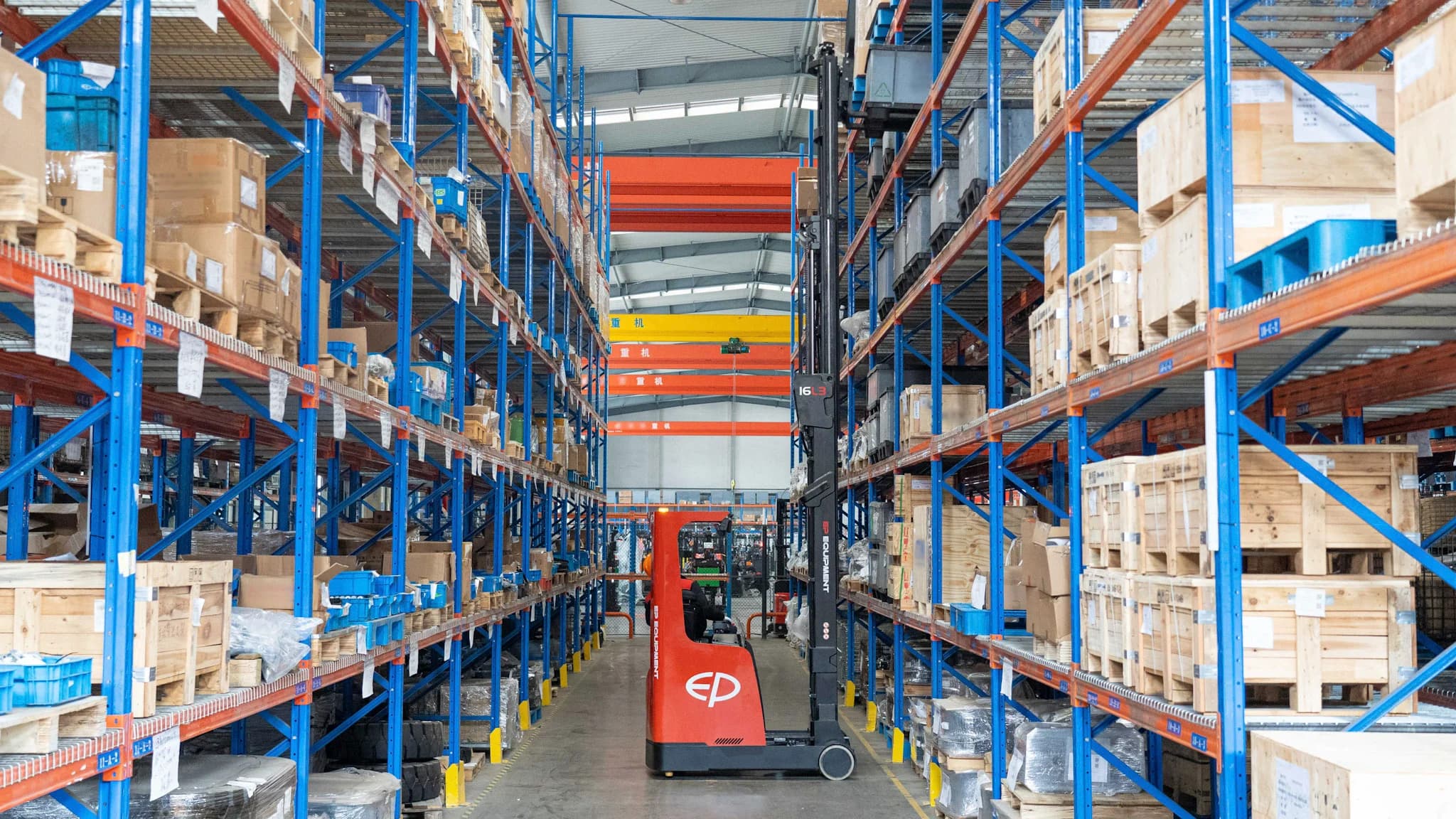 CQD14 PRO Li-Ion Reach Truck 1.4T - Görsel 1