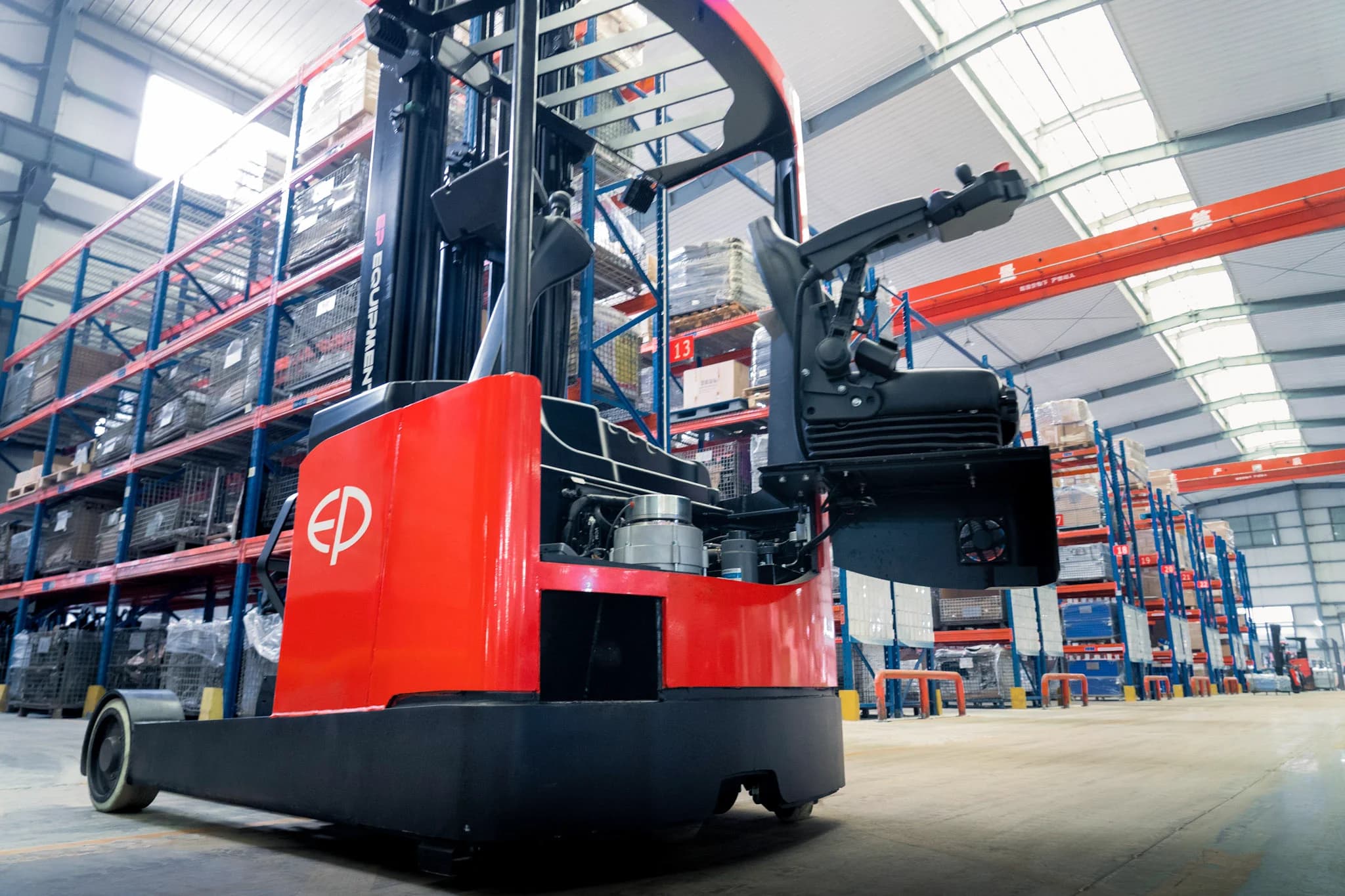 CQD20LB Li-Ion Reach Truck 2.0T - Küçük 2