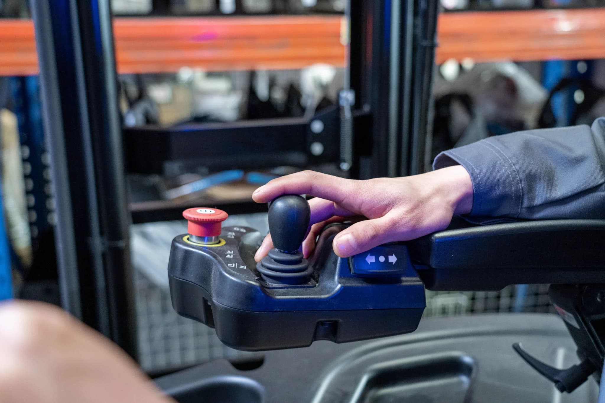 CQD20LB Li-Ion Reach Truck 2.0T - Küçük 3