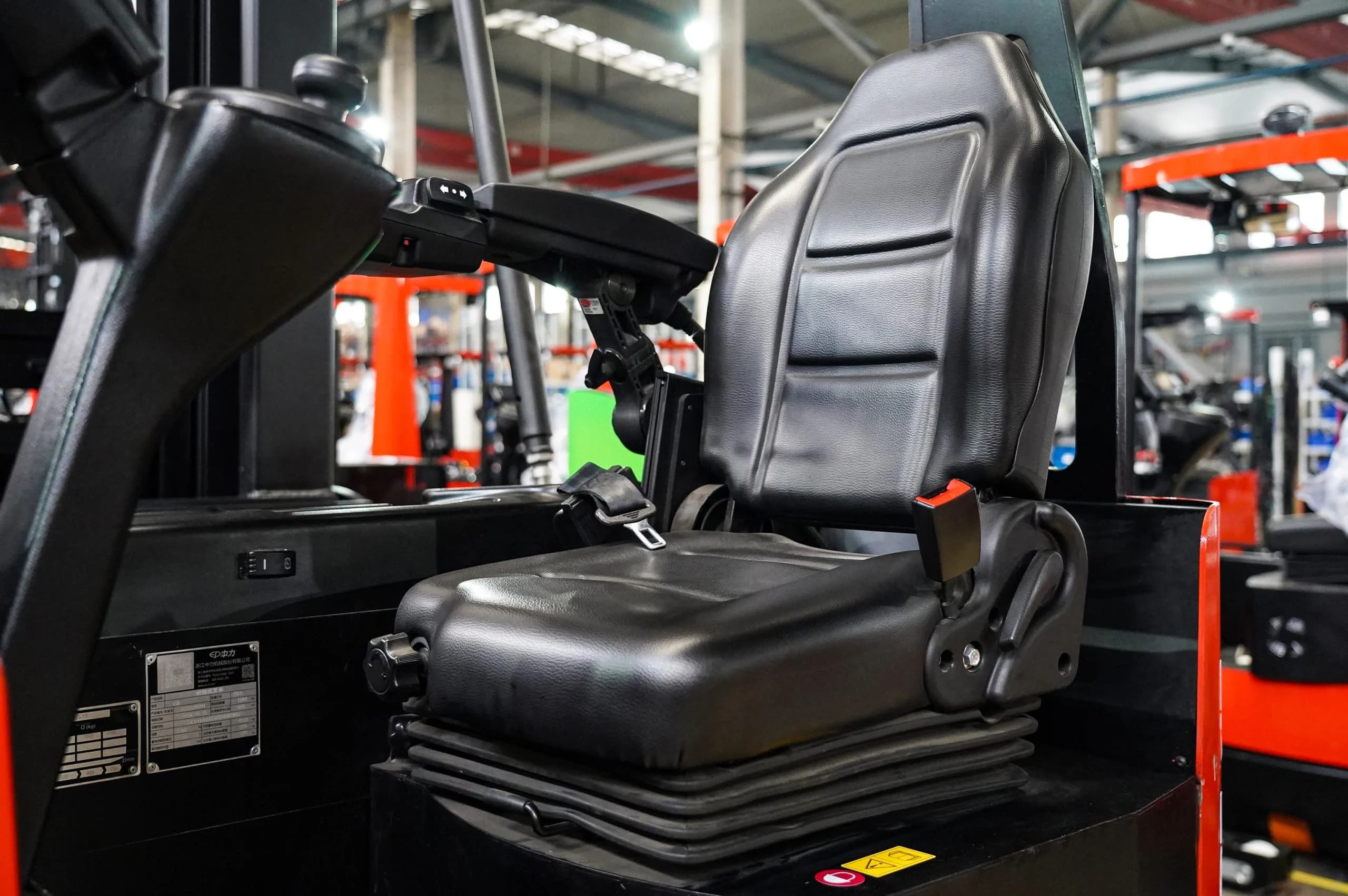 CTL15 Dar Koridor Forklift (VNA) 1.5T - Küçük 2