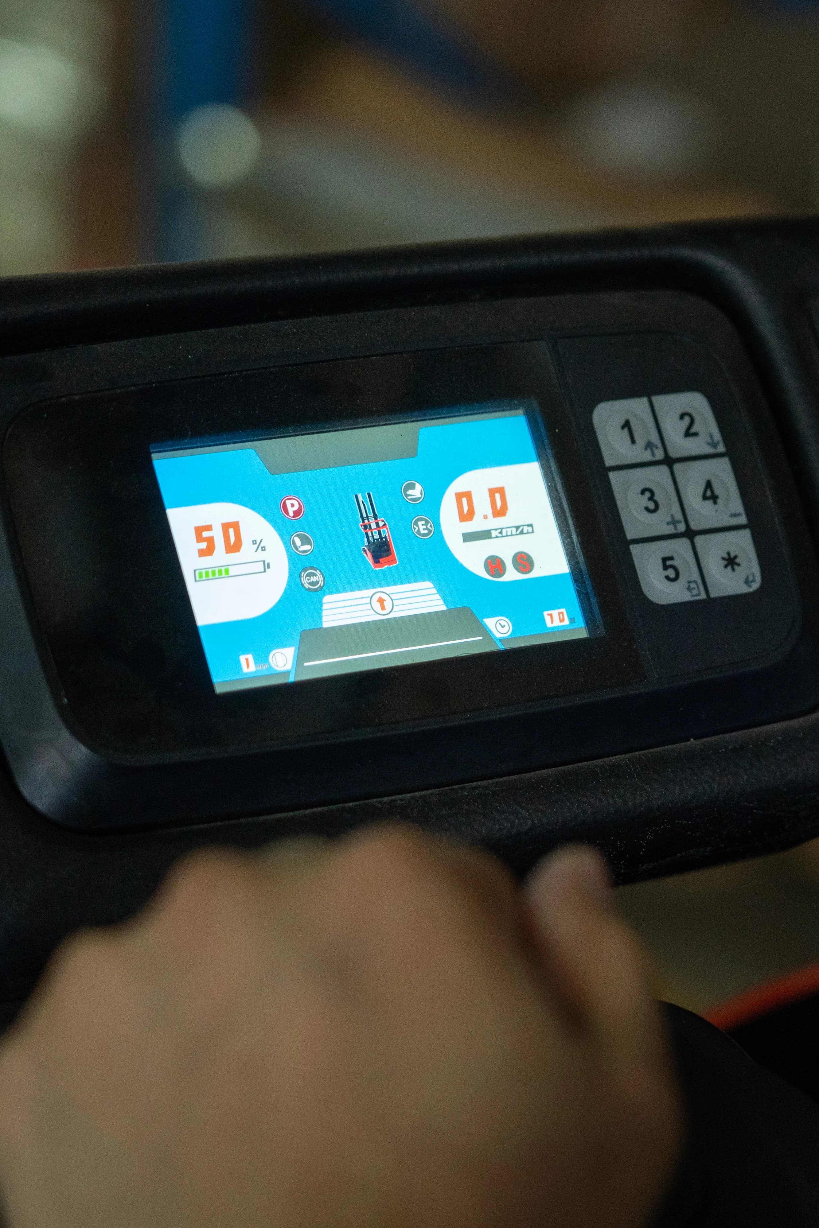 CQD25RV(F) Reach Truck 2.5T - Görsel 1