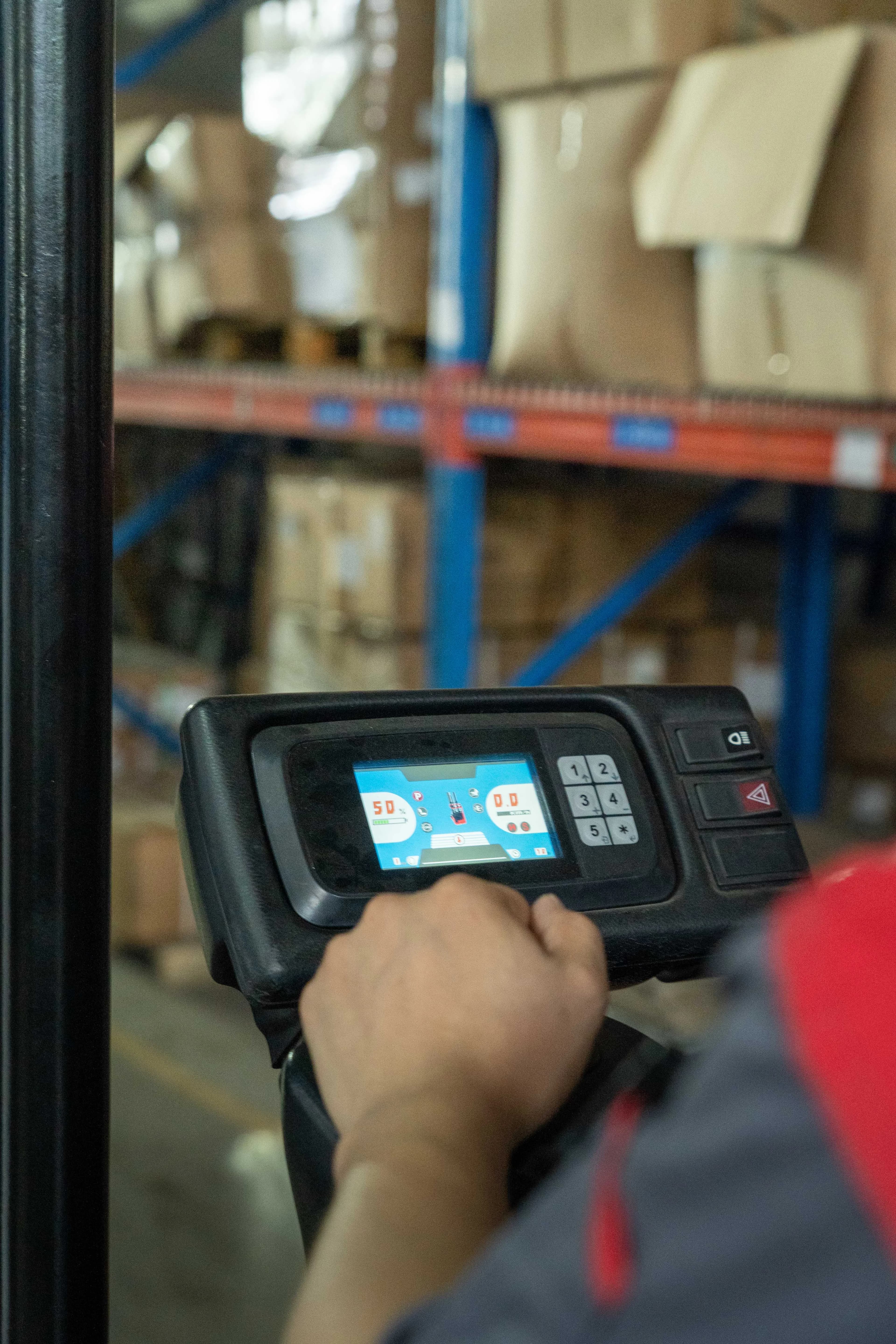 CQD25RV(F) Reach Truck 2.5T - Küçük 3