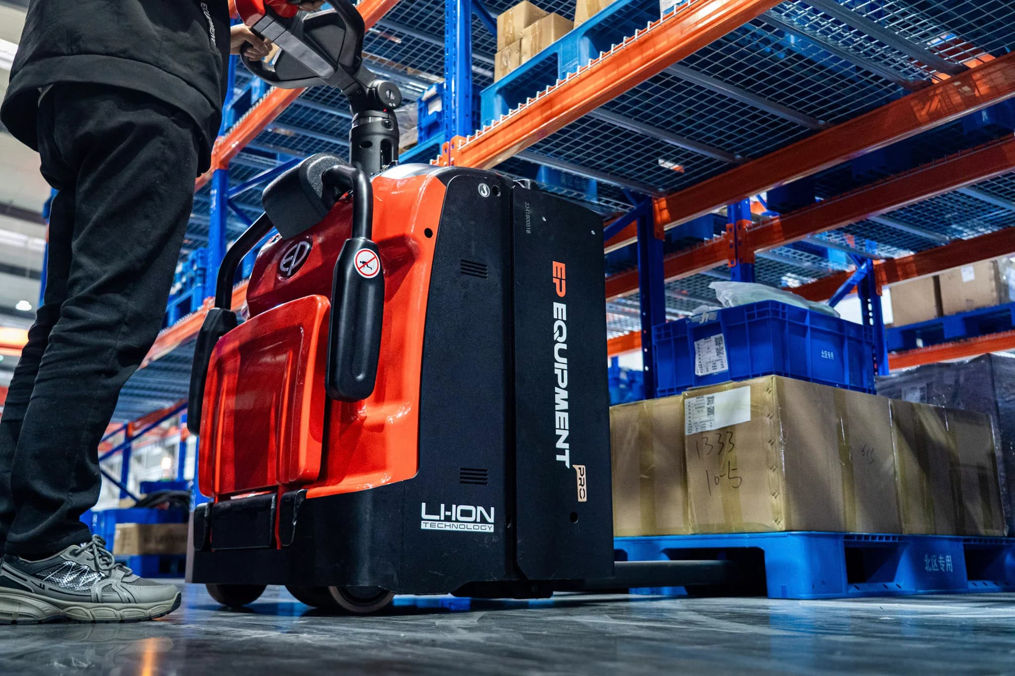 RPL20 PRO Li-Ion Sürücülü Transpalet 2.0T - Görsel 1